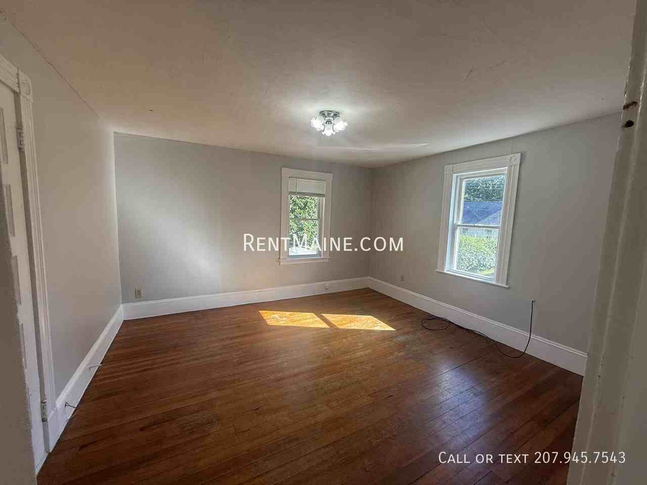 37 Tyler Ave - Photo 6 of 18