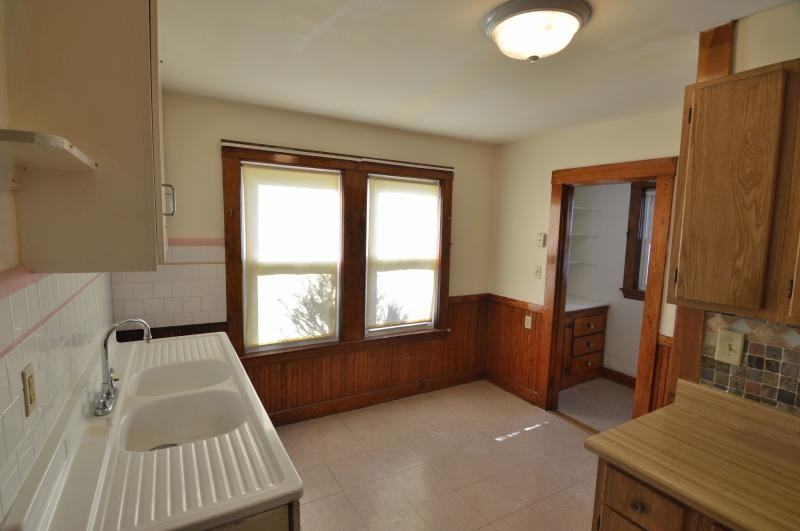 136 Wilmington Ave #1 - Photo 2 of 7