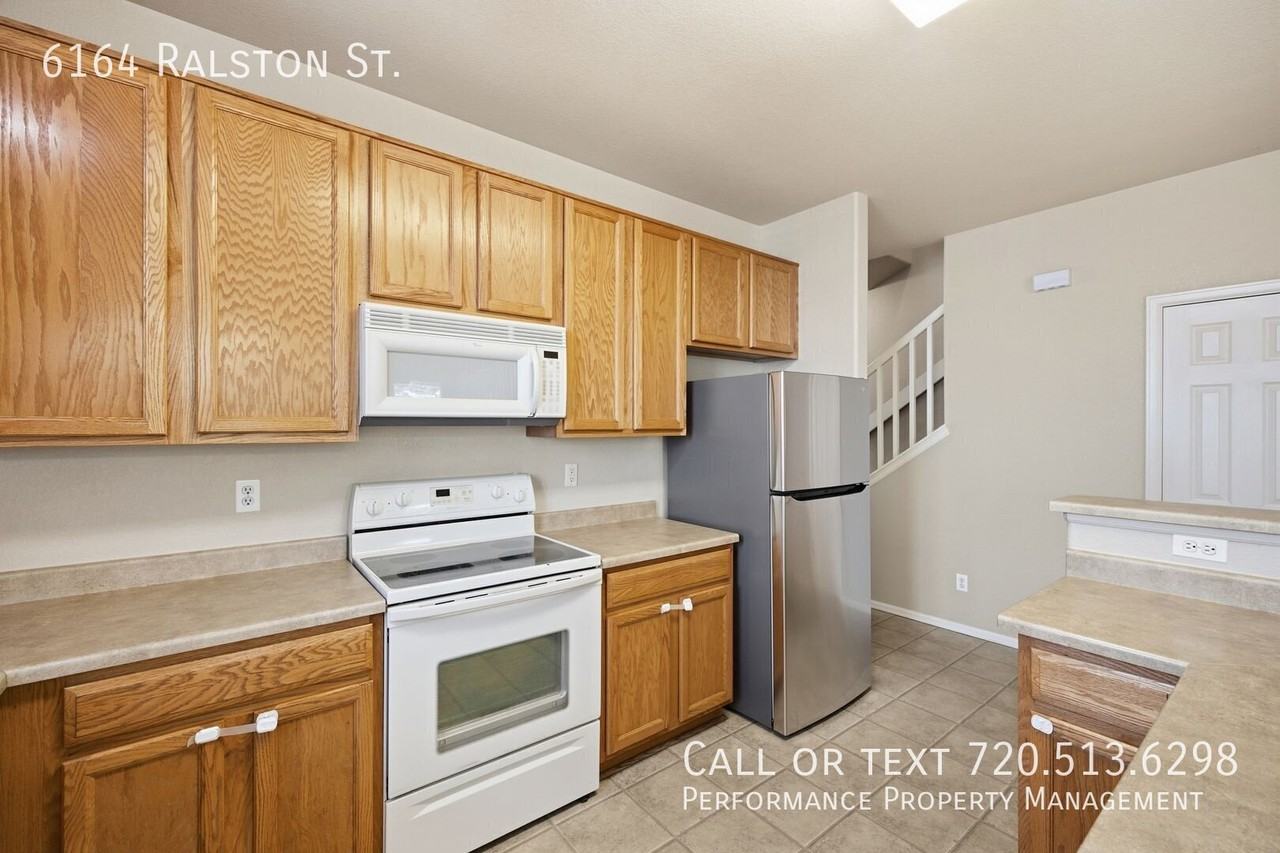 6164 Ralston St - Photo 5 of 22