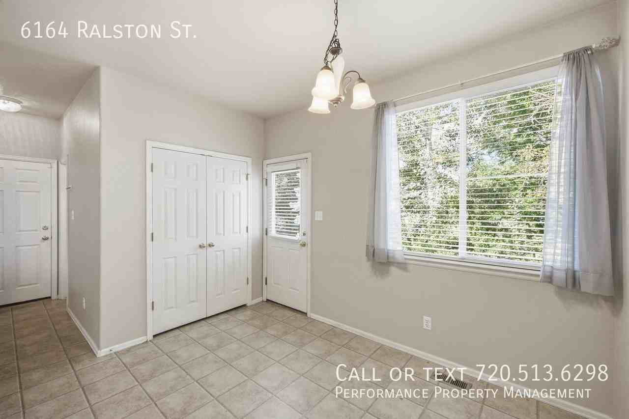 6164 Ralston St - Photo 7 of 22