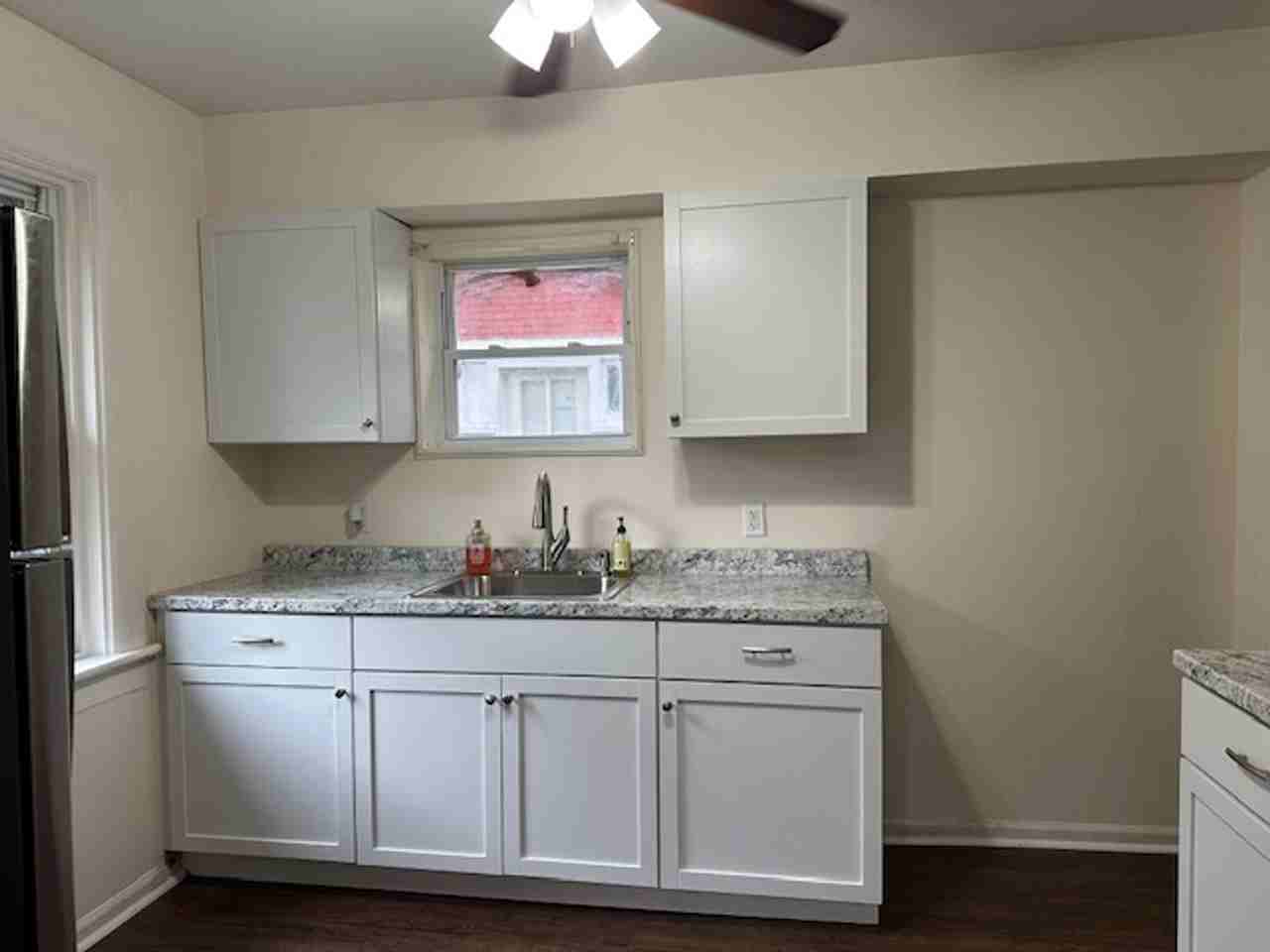 1502 Allison St - Photo 6 of 18