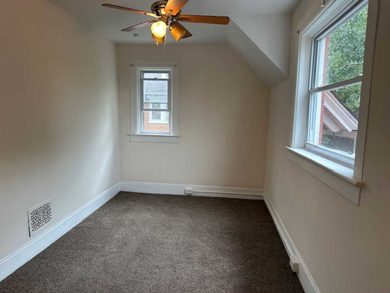 1502 Allison St - Photo 7 of 18