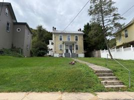 featured image of 17 N 5th St