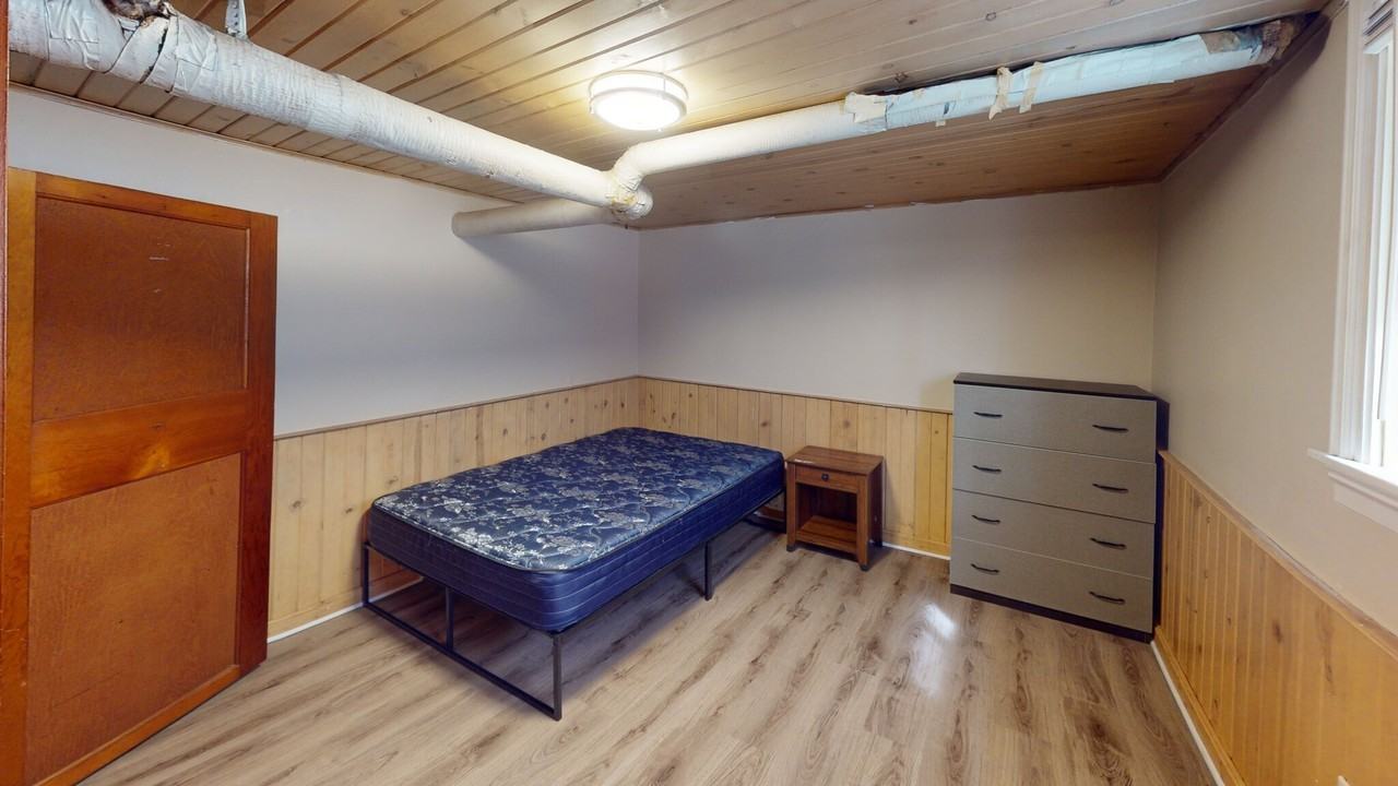 705 S Division St #705-2 - Photo 5 of 7