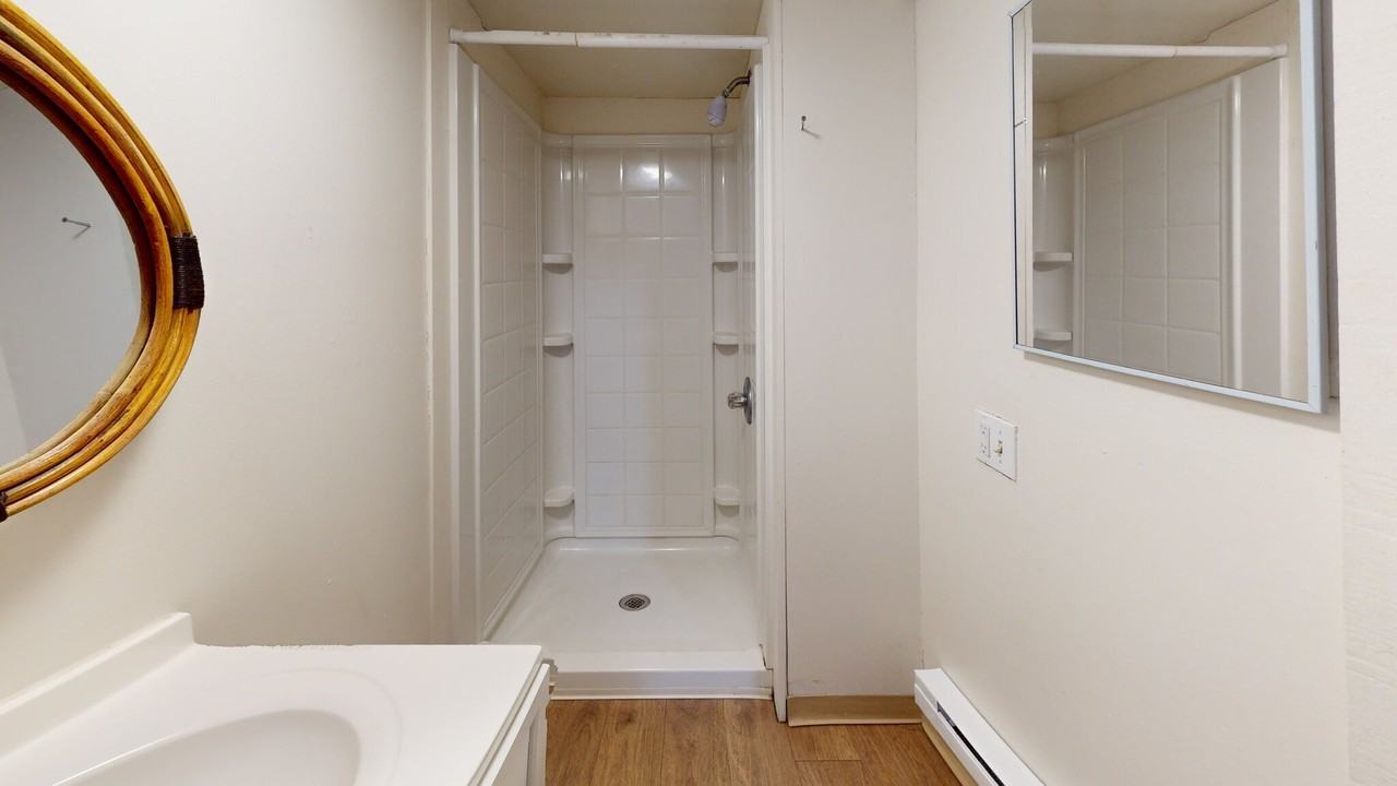 705 S Division St #705-2 - Photo 6 of 7