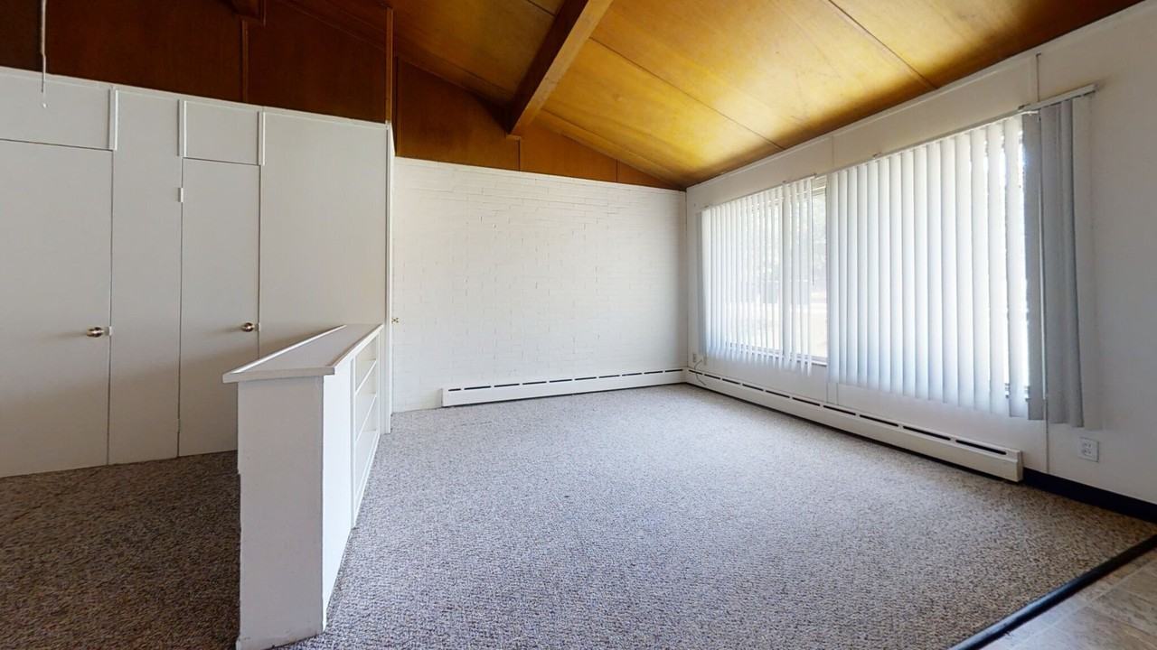 1025 Arbordale St #7 - Photo 4 of 6