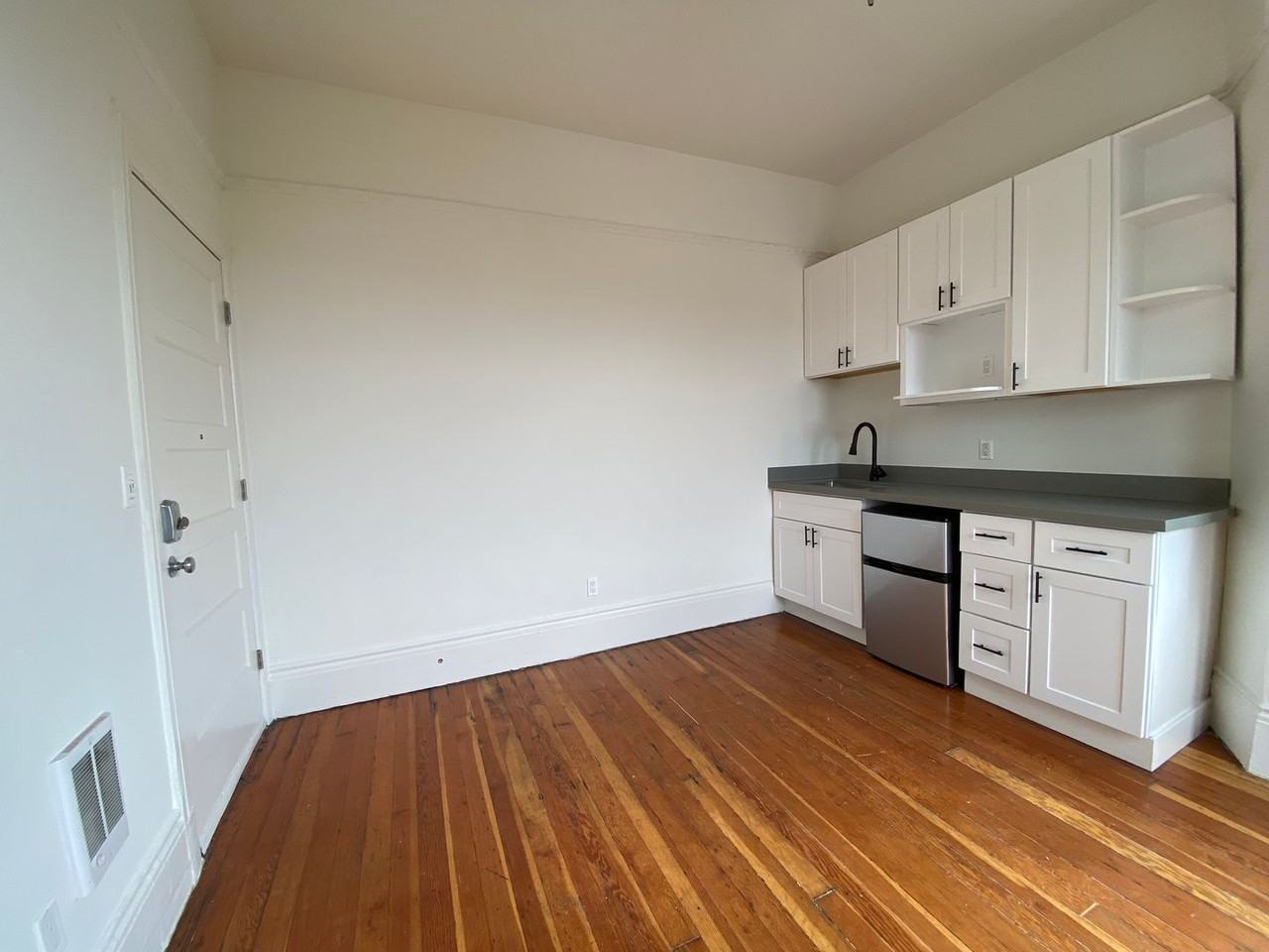 1878 Market St #302 - Photo 2 of 13