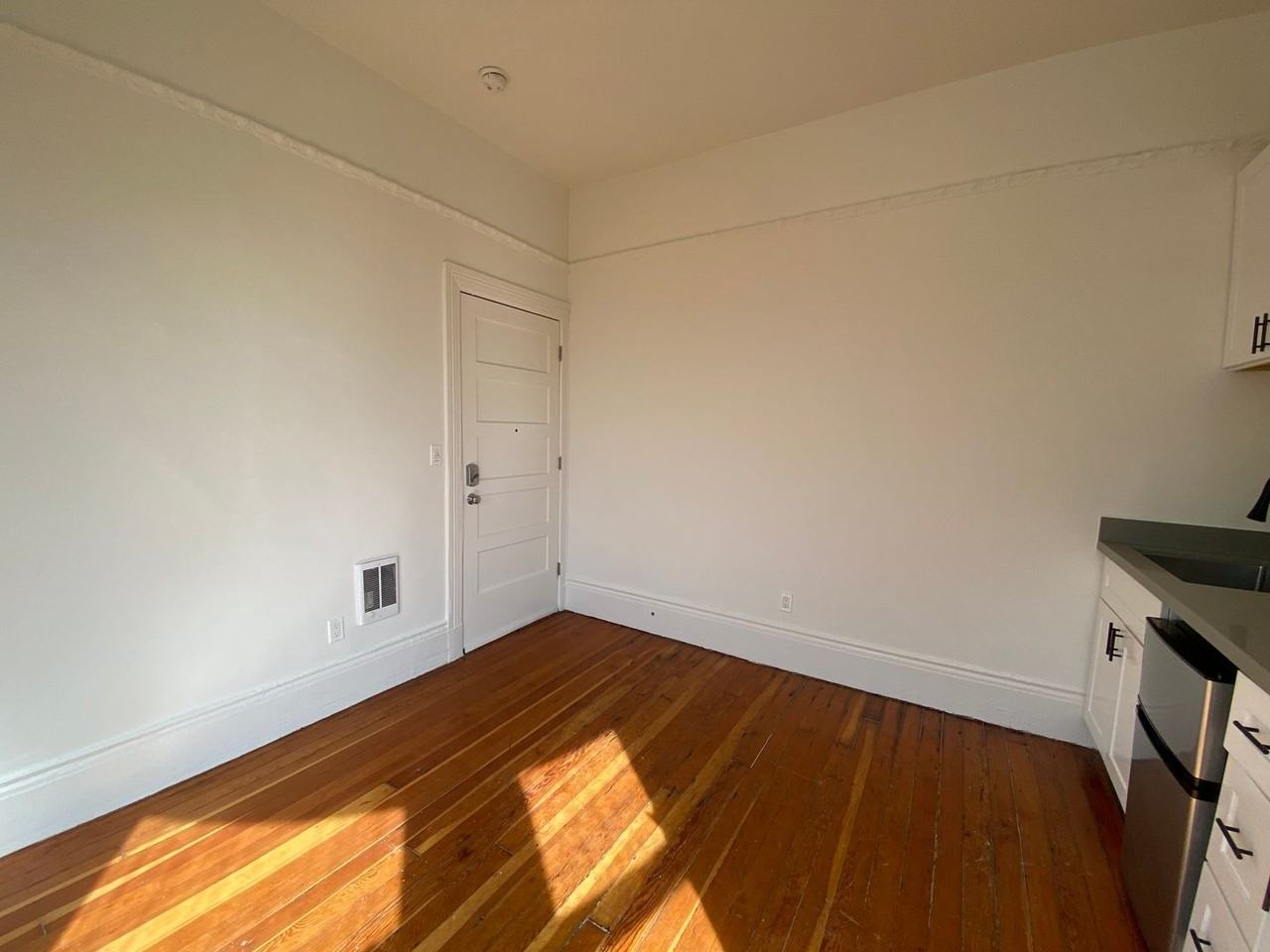 1878 Market St #302 - Photo 4 of 13