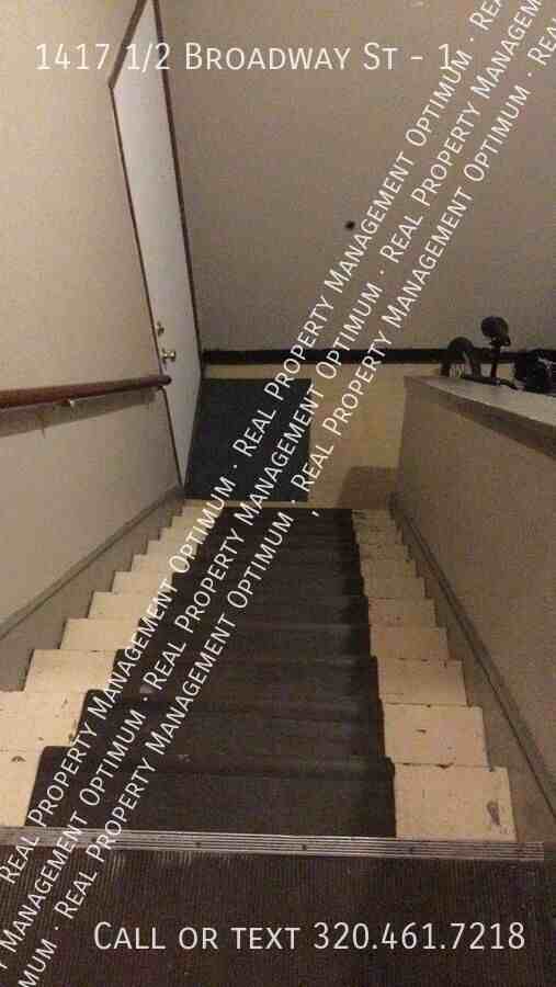 1417 1/2 Broadway St #1 - Photo 7 of 7
