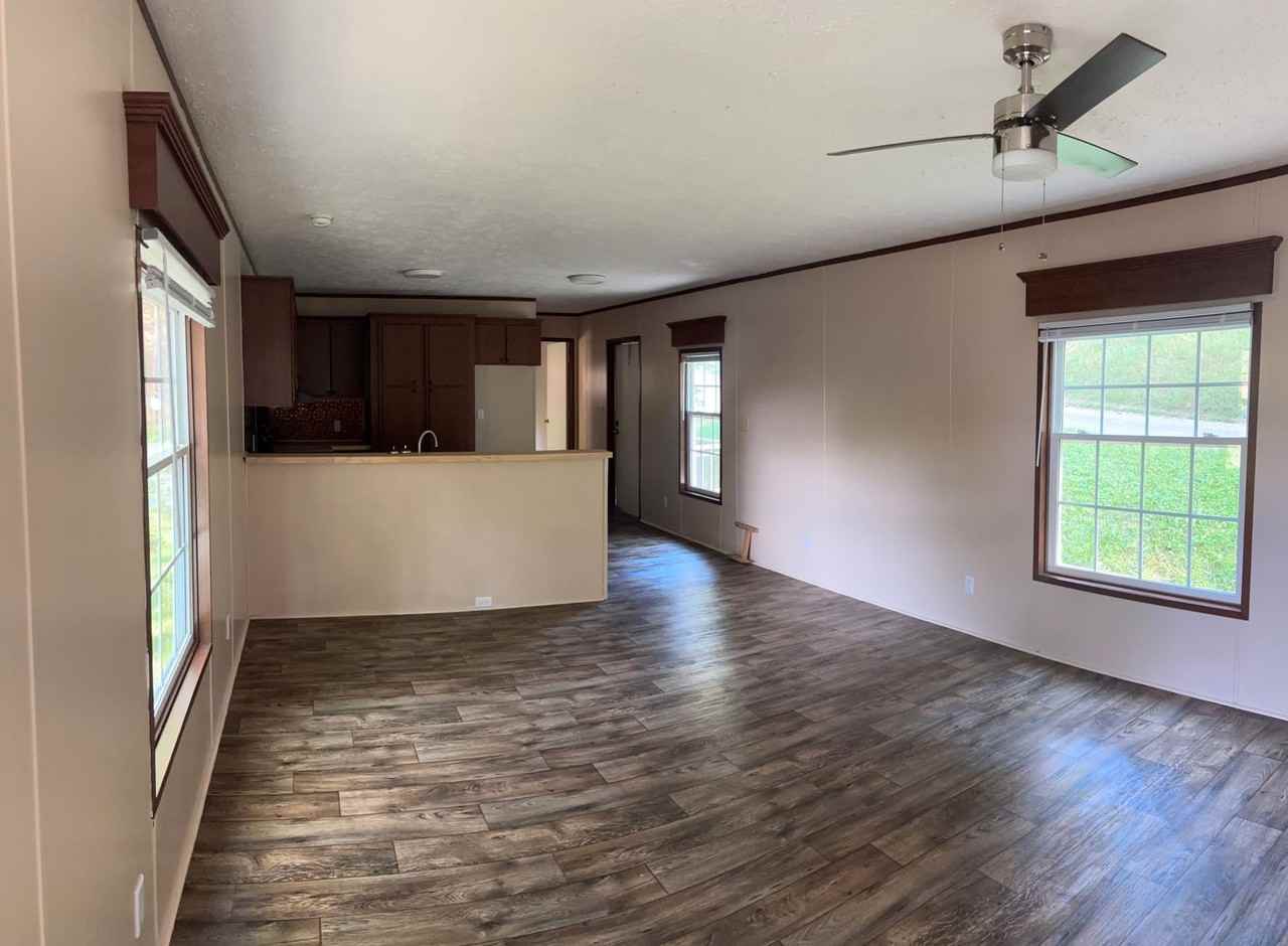 161 Wagon Wheel Cir - Photo 2 of 9