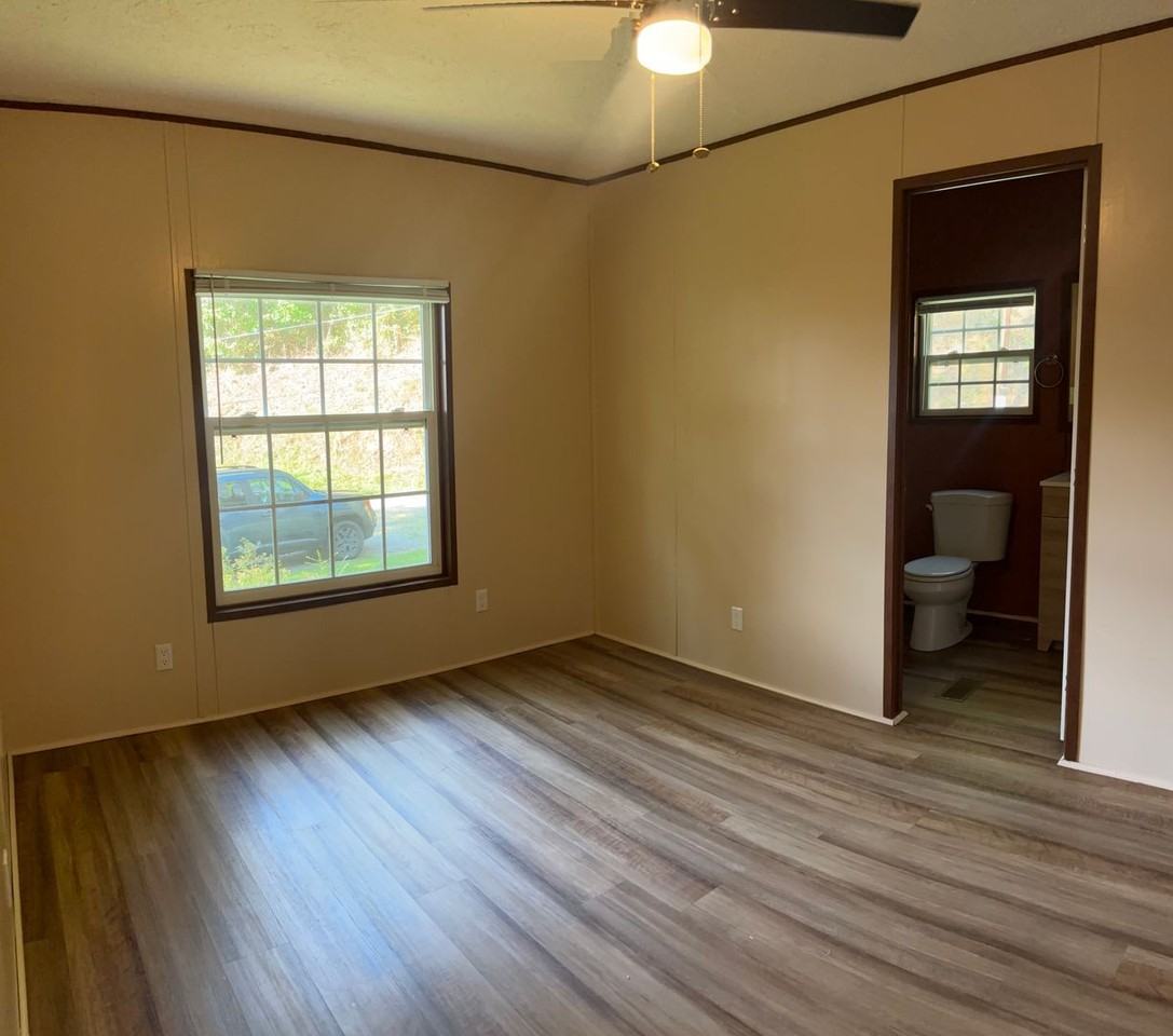 161 Wagon Wheel Cir - Photo 5 of 9