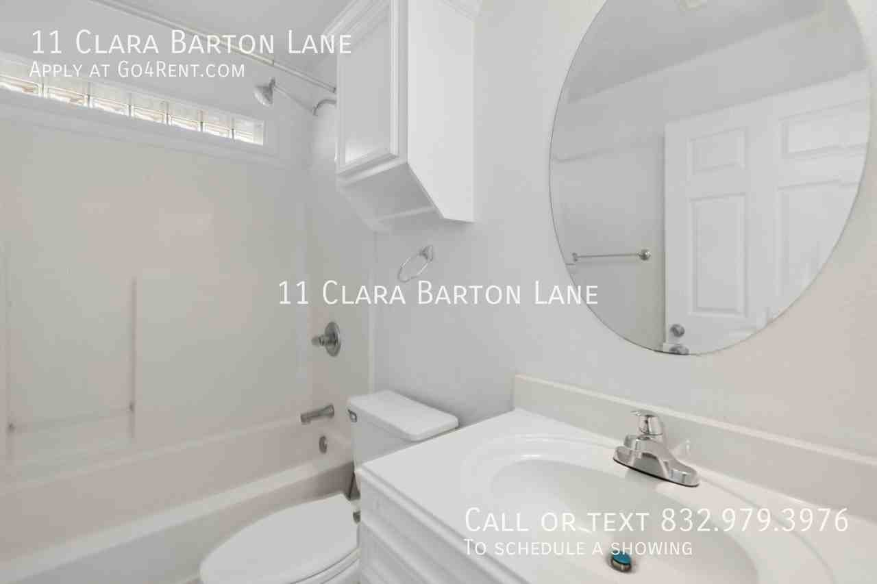 11 Clara Barton Ln - Photo 5 of 13
