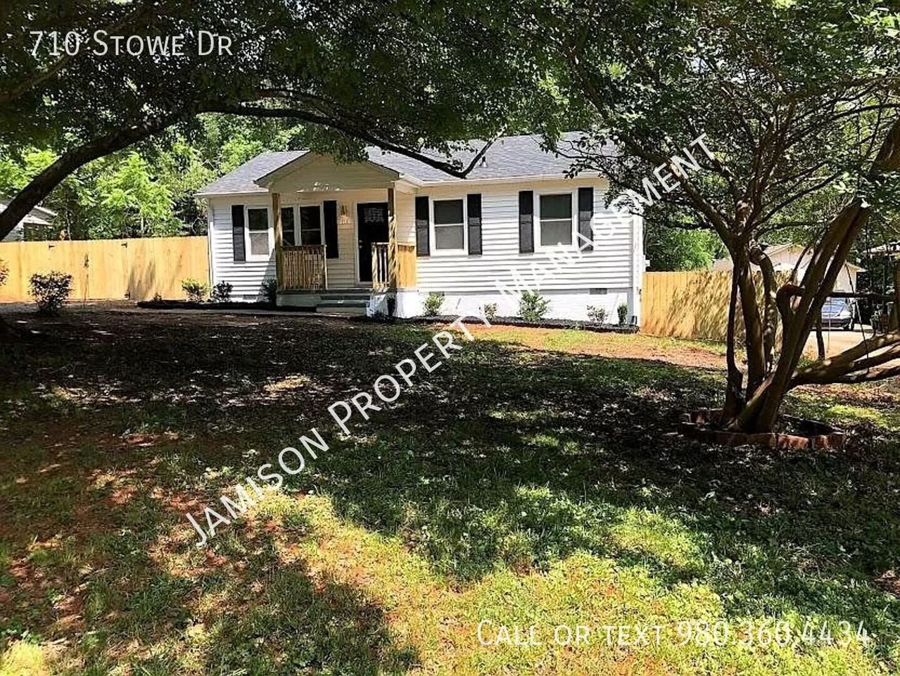 710 Stowe Dr - Photo 2 of 17