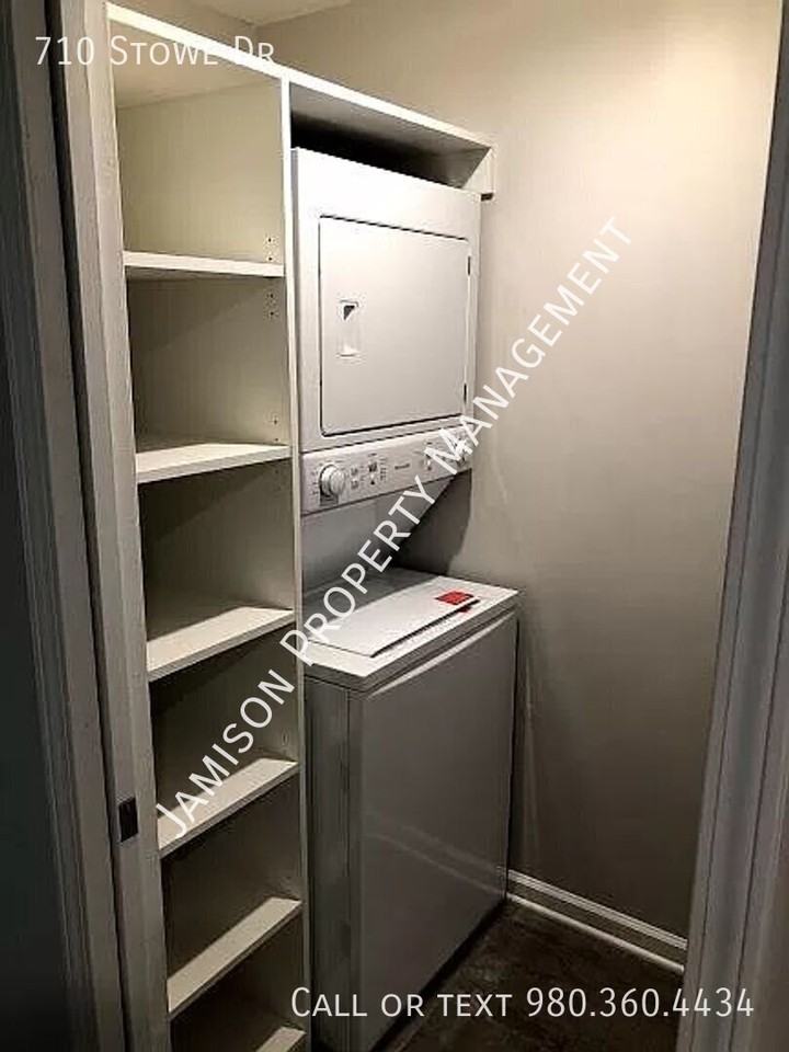 710 Stowe Dr - Photo 7 of 17