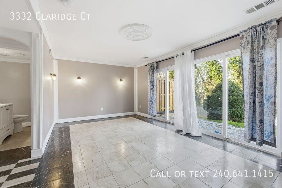 3332 Claridge Ct - Photo 3 of 33