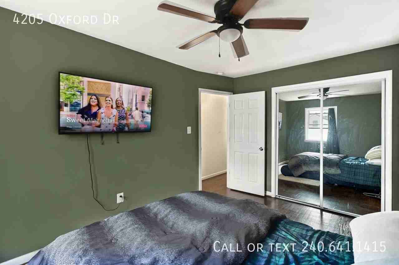 4205 Oxford Dr - Photo 6 of 13