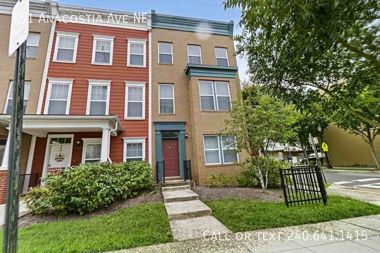 751 Anacostia Ave Ne