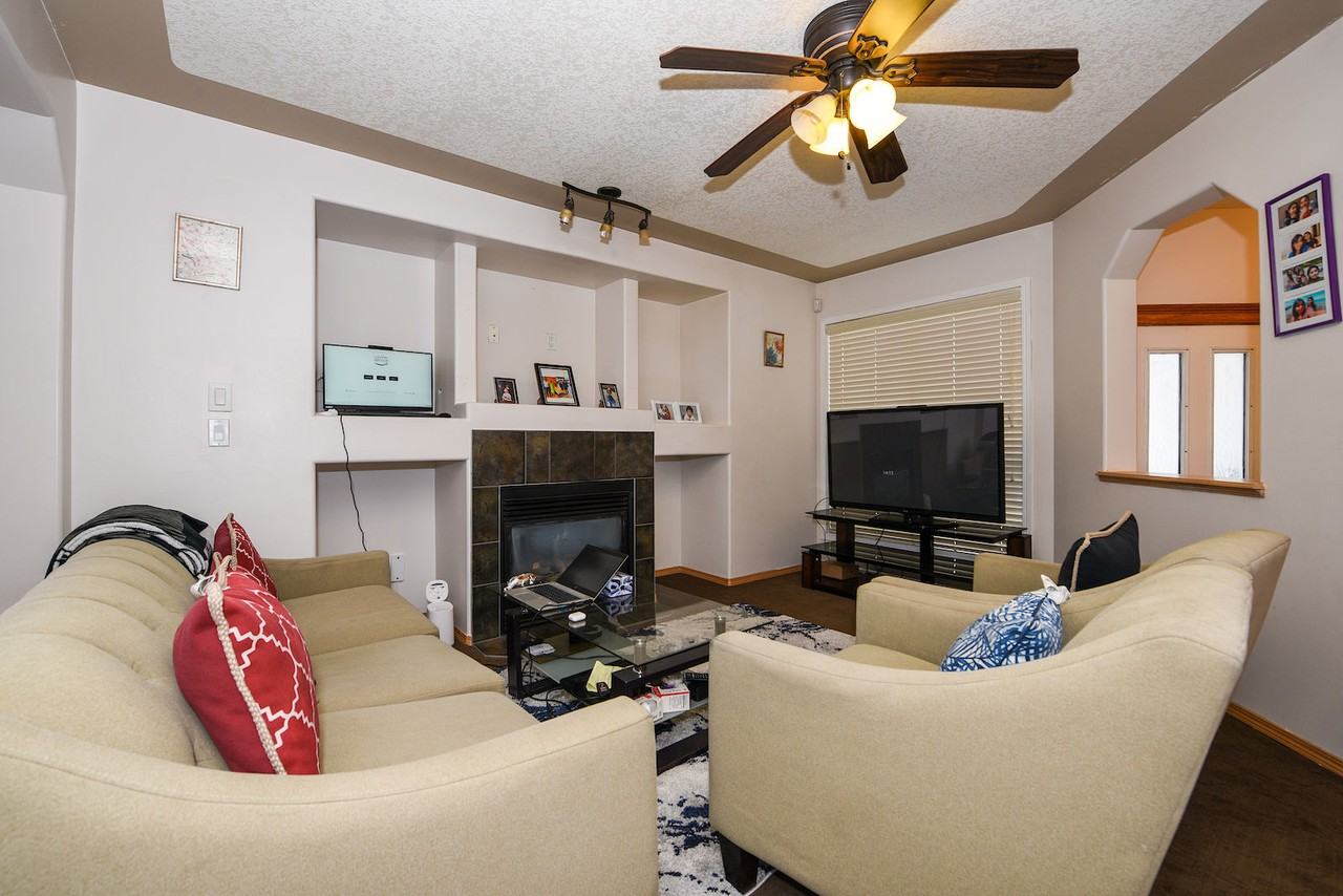 107 Taralea Cres Ne - Photo 3 of 22