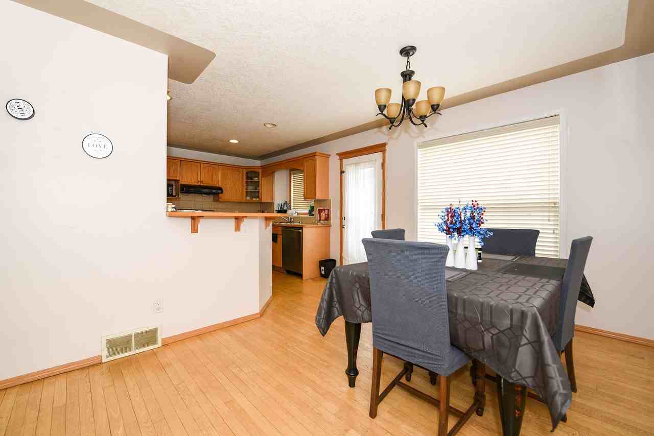107 Taralea Cres Ne - Photo 6 of 22