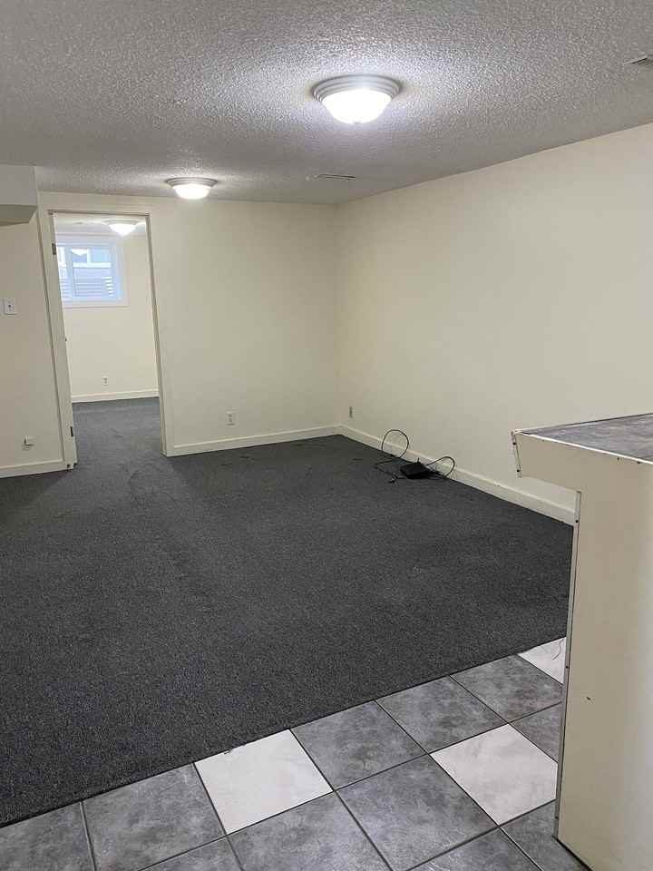 2039 41 Ave Sw - Photo 7 of 12