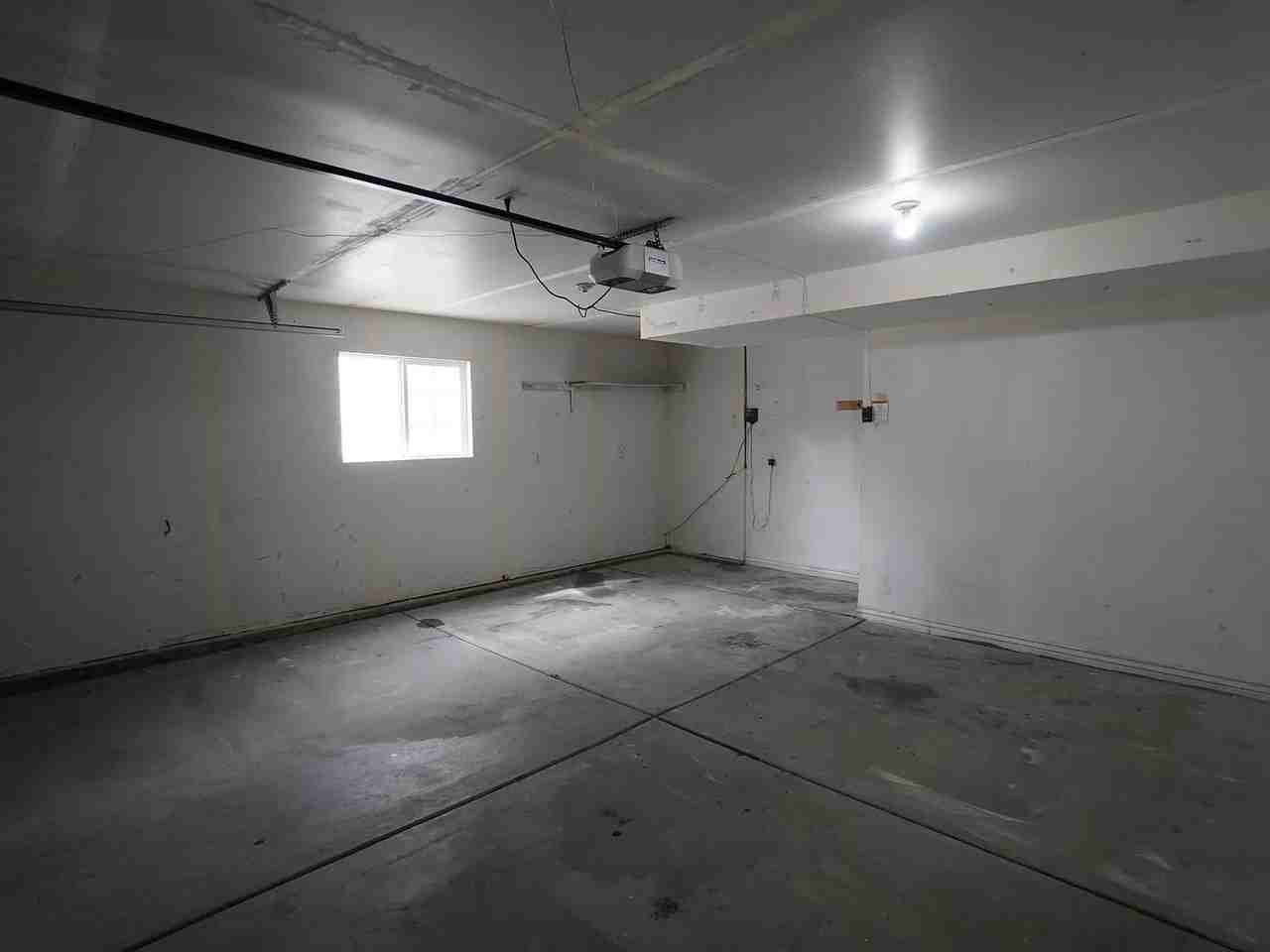 3947 S 2600 W - Photo 5 of 26