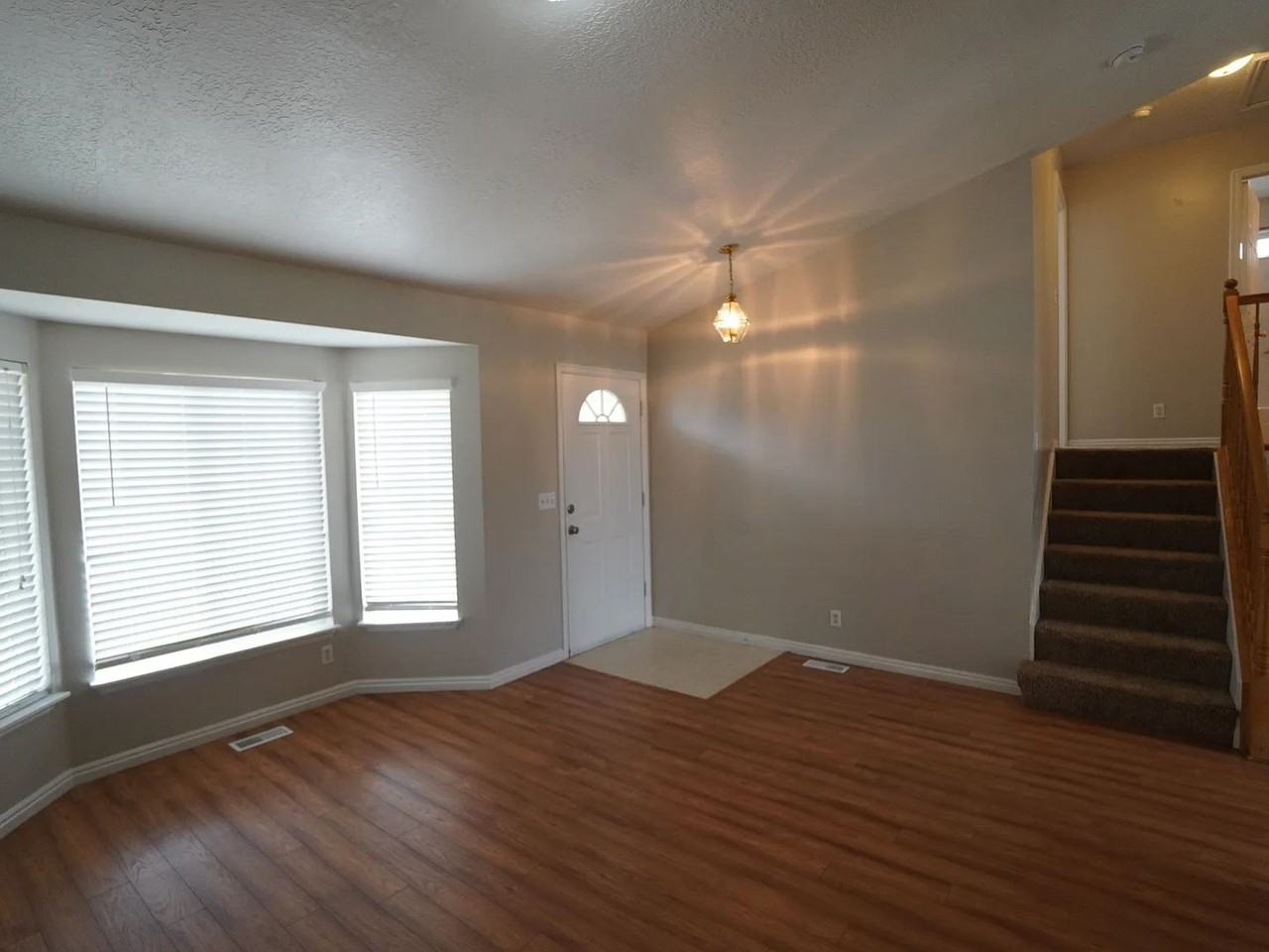3947 S 2600 W - Photo 7 of 26