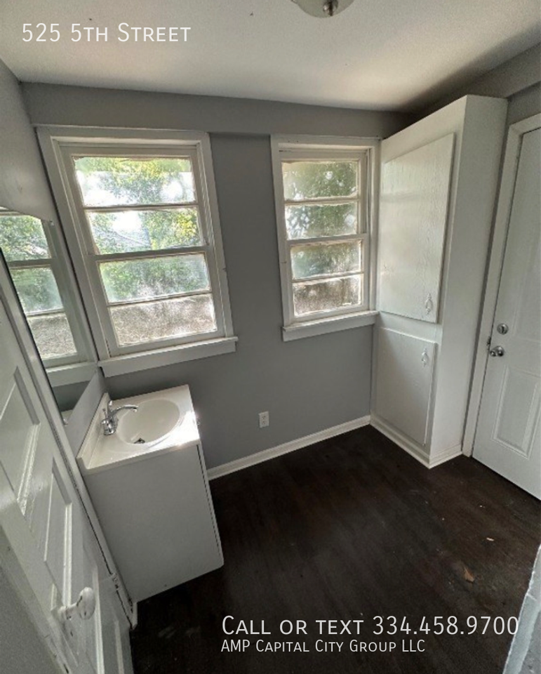 525 5th St - Photo 2 of 8