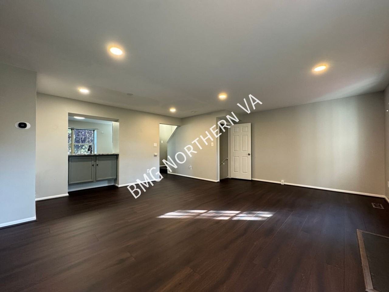 8651 Centerton Ln - Photo 4 of 50