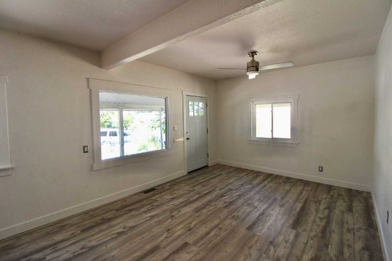 4530 Clayton St - Photo 6 of 22
