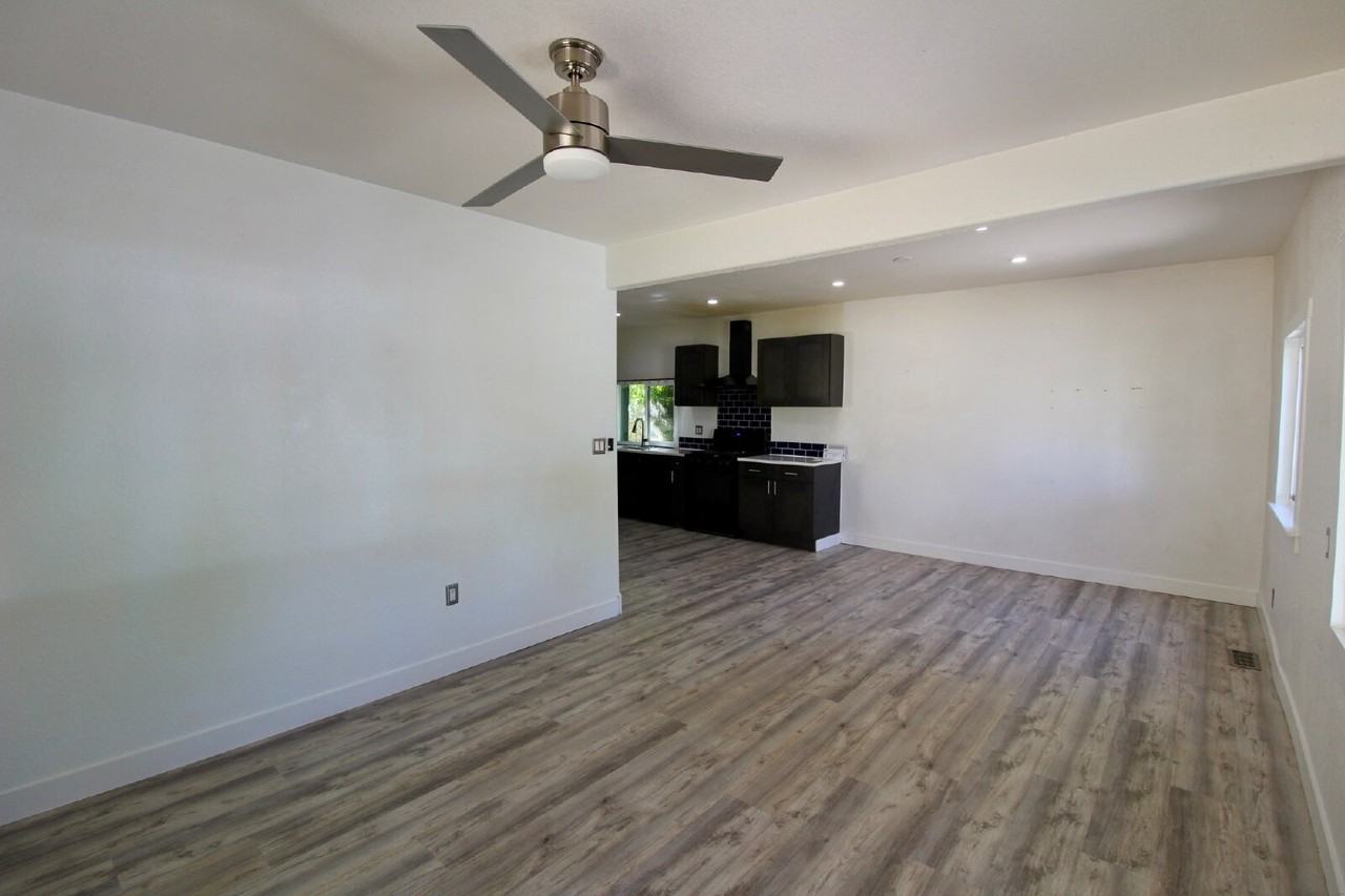 4530 Clayton St - Photo 7 of 22