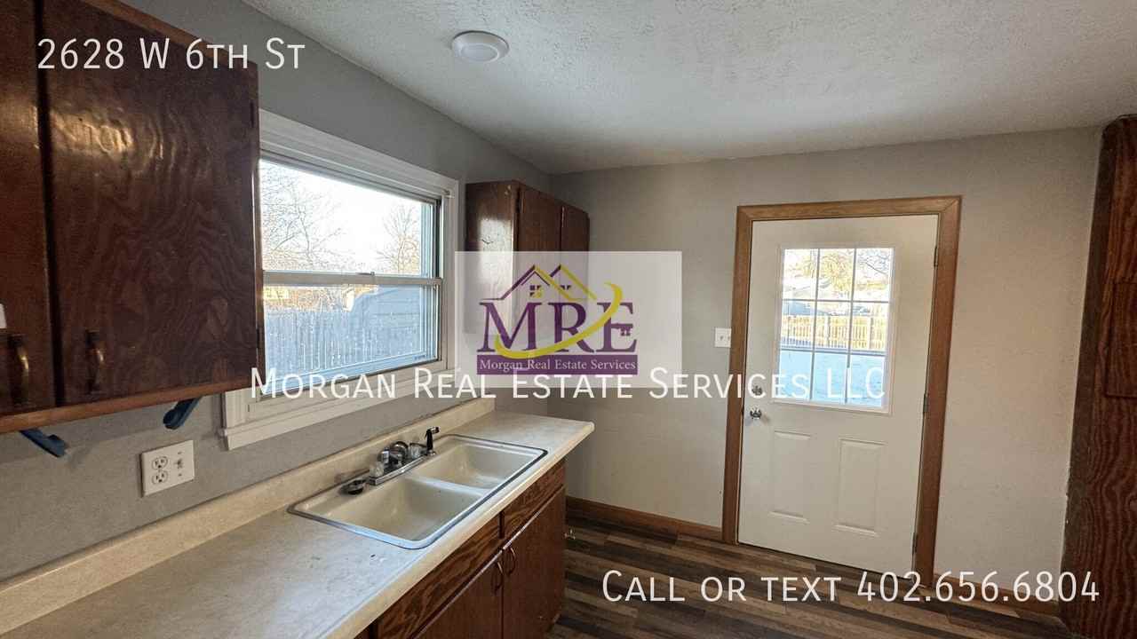 2628 W 6th St - Photo 6 of 14