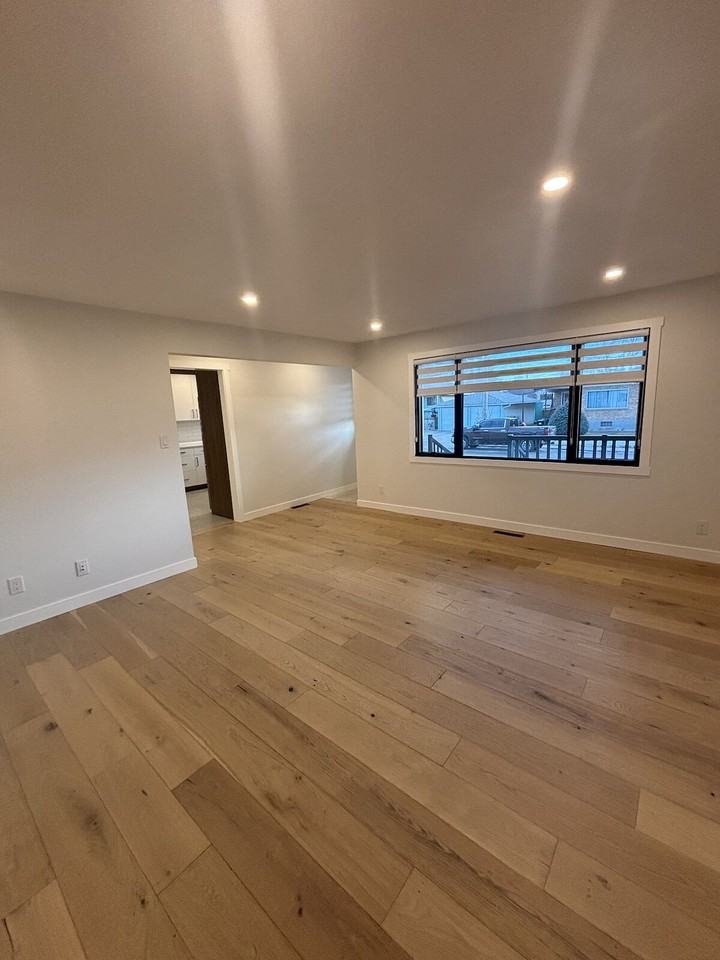 520 -520 28 Ave Ne - Photo 6 of 18