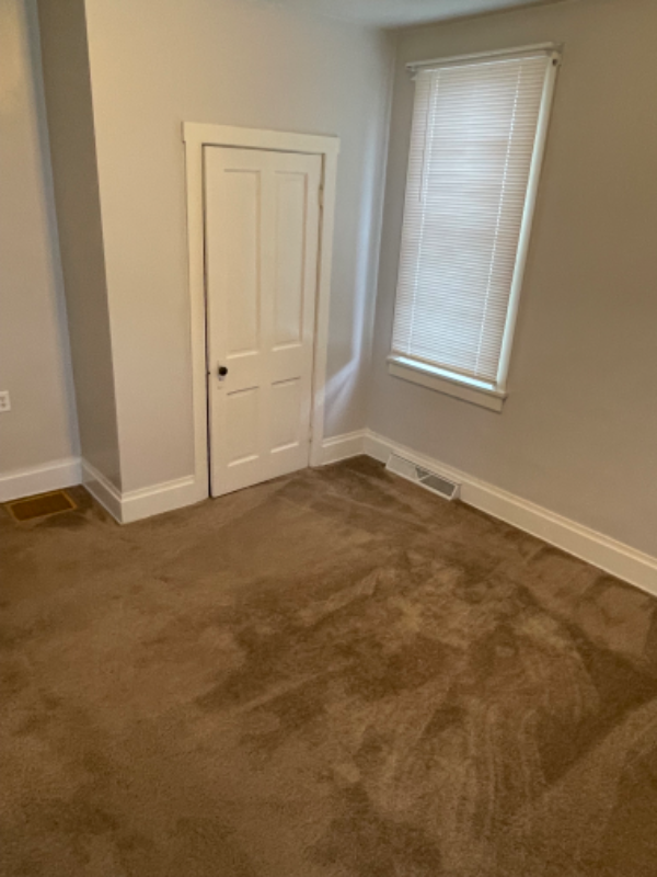 522 Chestnut St #1 - Photo 7 of 11