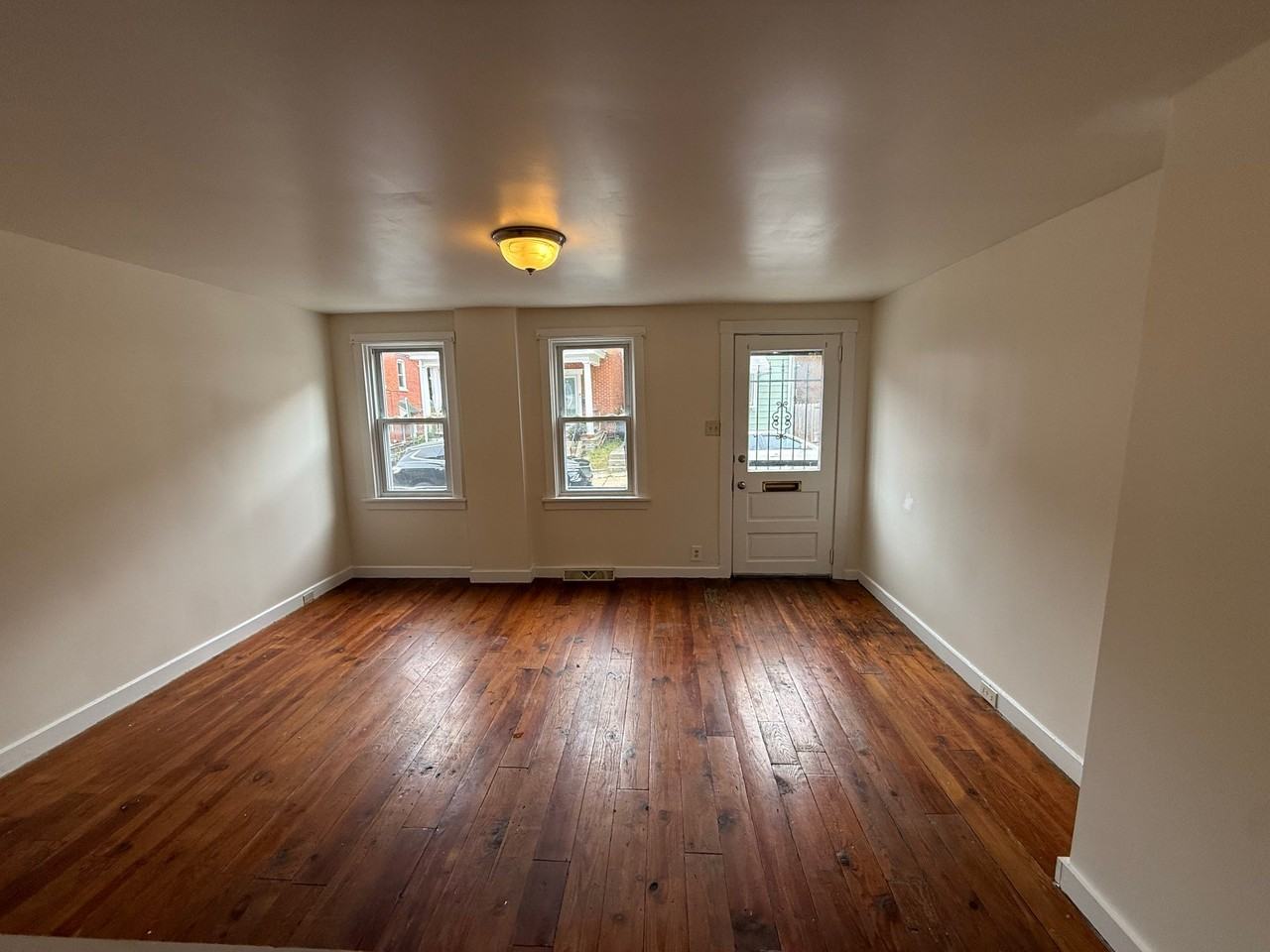448 W Vine St - Photo 5 of 23