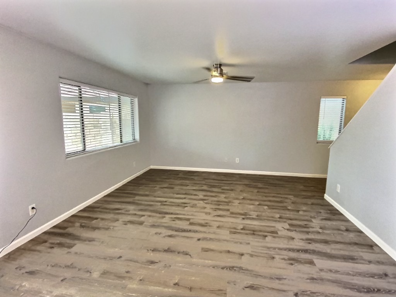 41925 W Sunland Dr - Photo 5 of 25