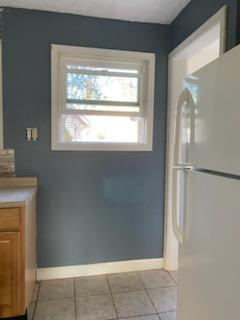 413 Augusta Ave - Photo 6 of 12