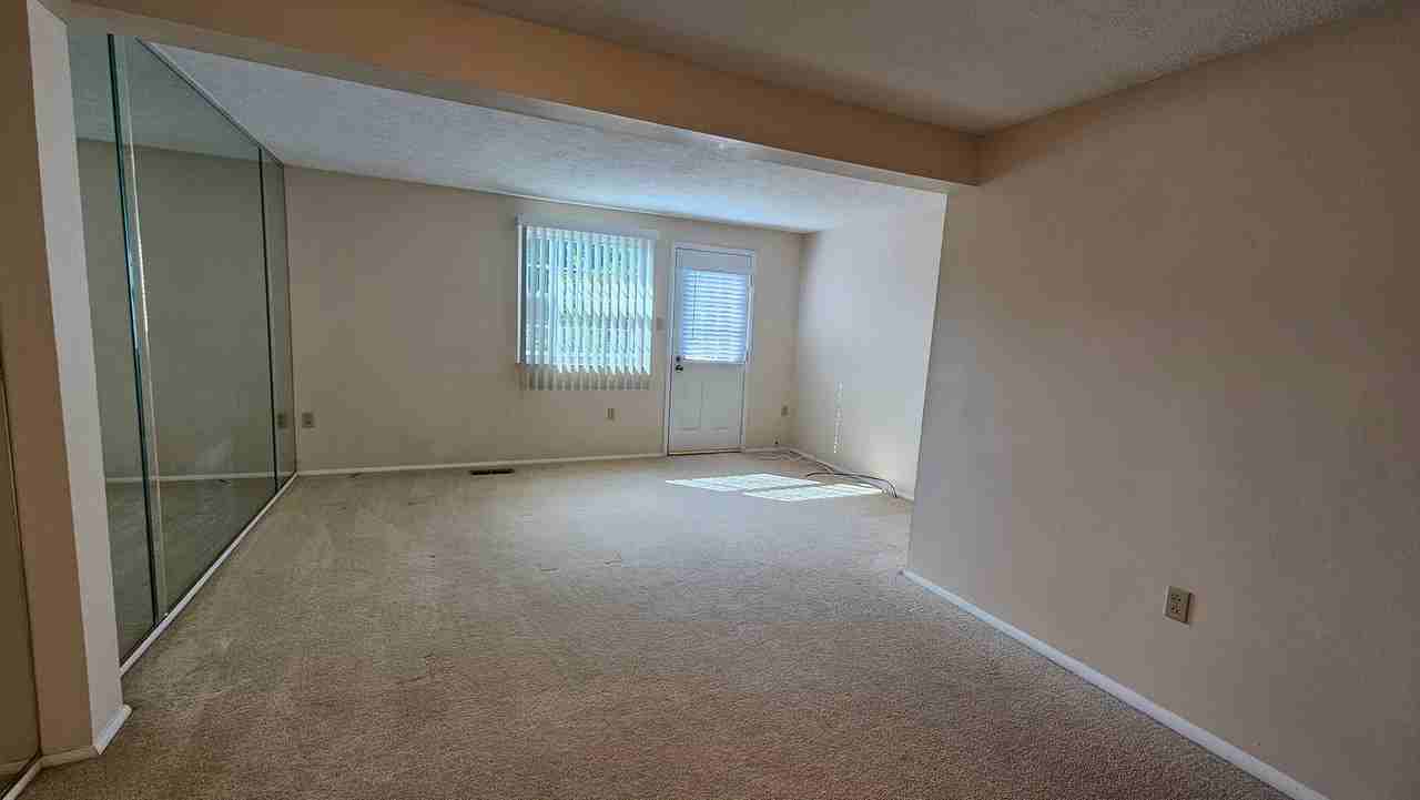 1103 Bonnie Brae Dr - Photo 2 of 14