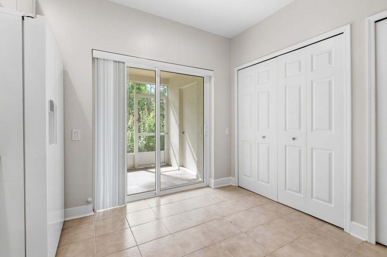 8671 Hunters Key Cir - Photo 6 of 26