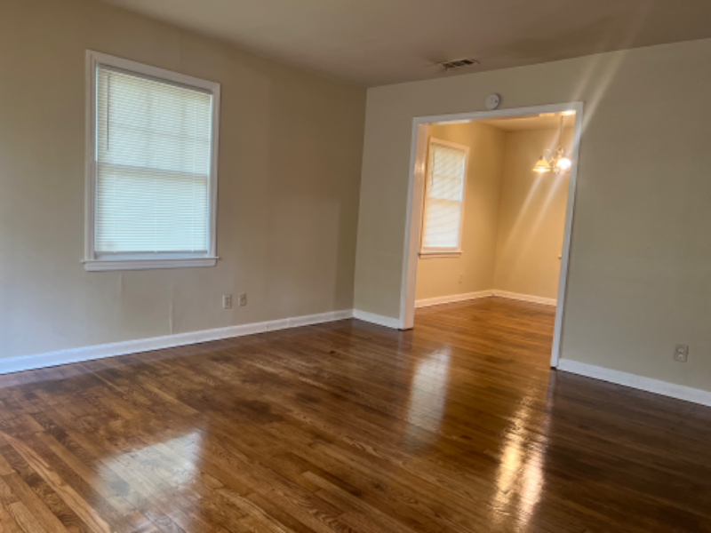 1930 Willa Way - Photo 4 of 22