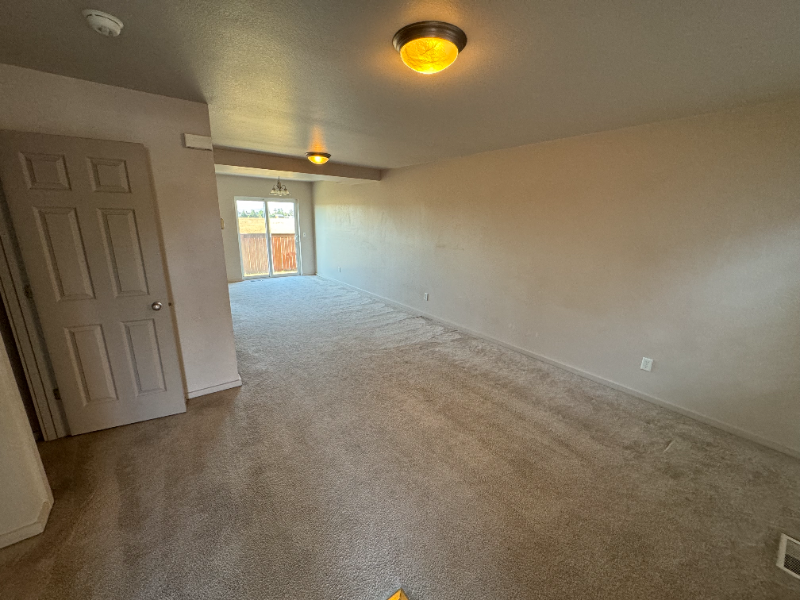 1013 N River Rock Dr - Photo 4 of 16