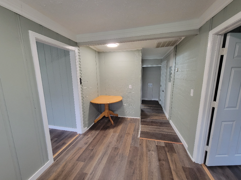 710 Fairview Ave #C - Photo 5 of 9