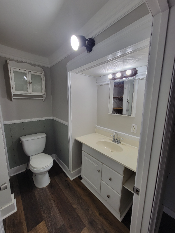 710 Fairview Ave #C - Photo 7 of 9
