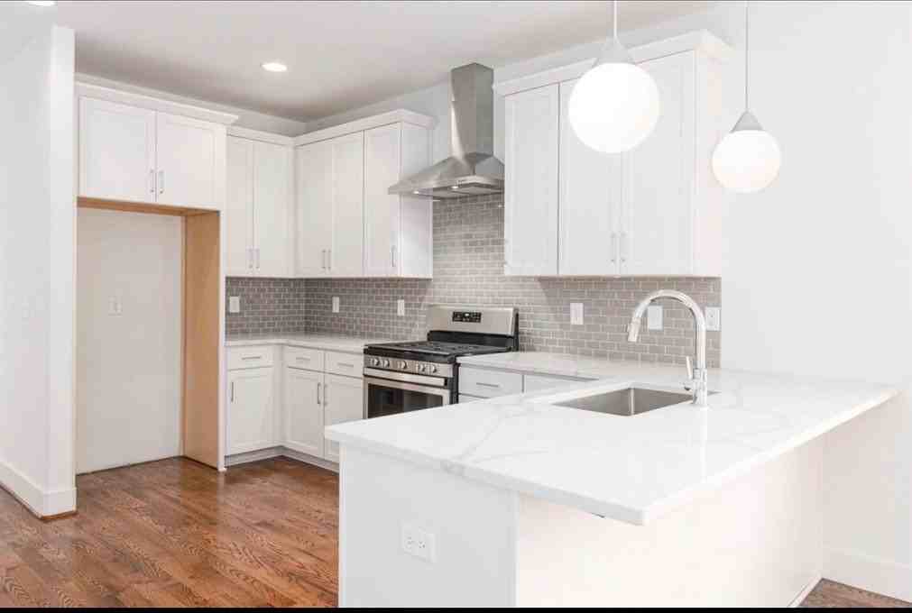 1716 Mckinney Ave #A - Photo 6 of 20