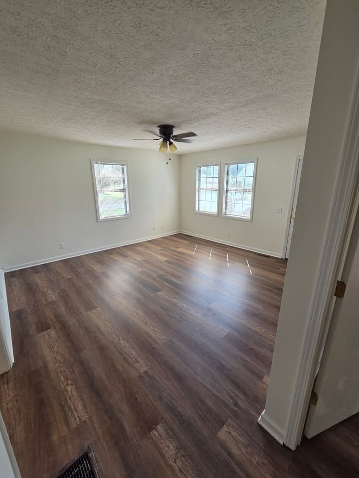 105 Combs Blvd #105COMBS - Photo 2 of 8