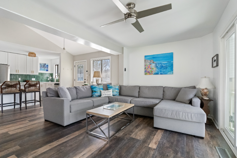 24 Windjammer Rd - Photo 6 of 19