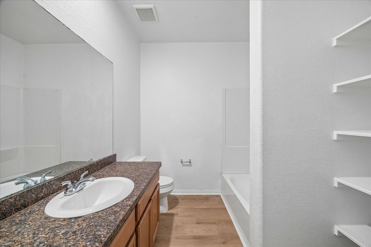 10750 Nyla Spring St - Photo 5 of 11