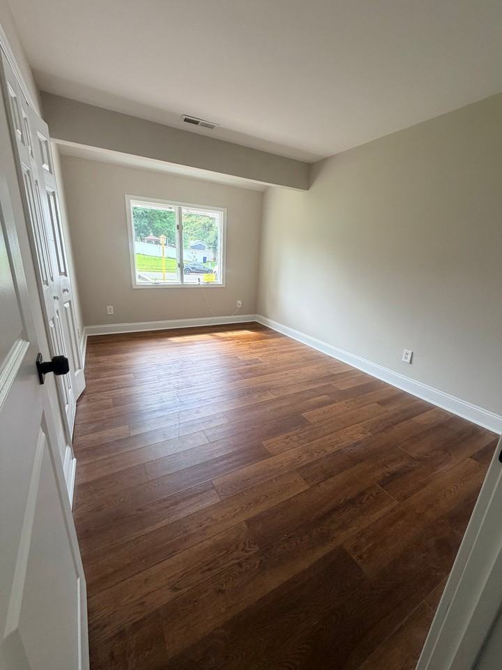 2 Brighton Dr - Photo 5 of 15