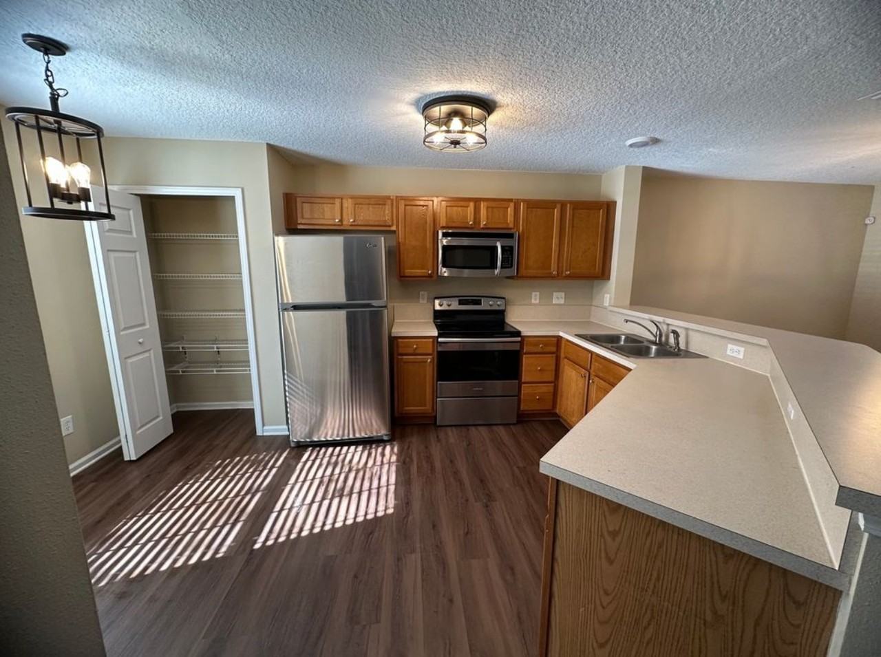 1630 Vineland Cir #C - Photo 6 of 16