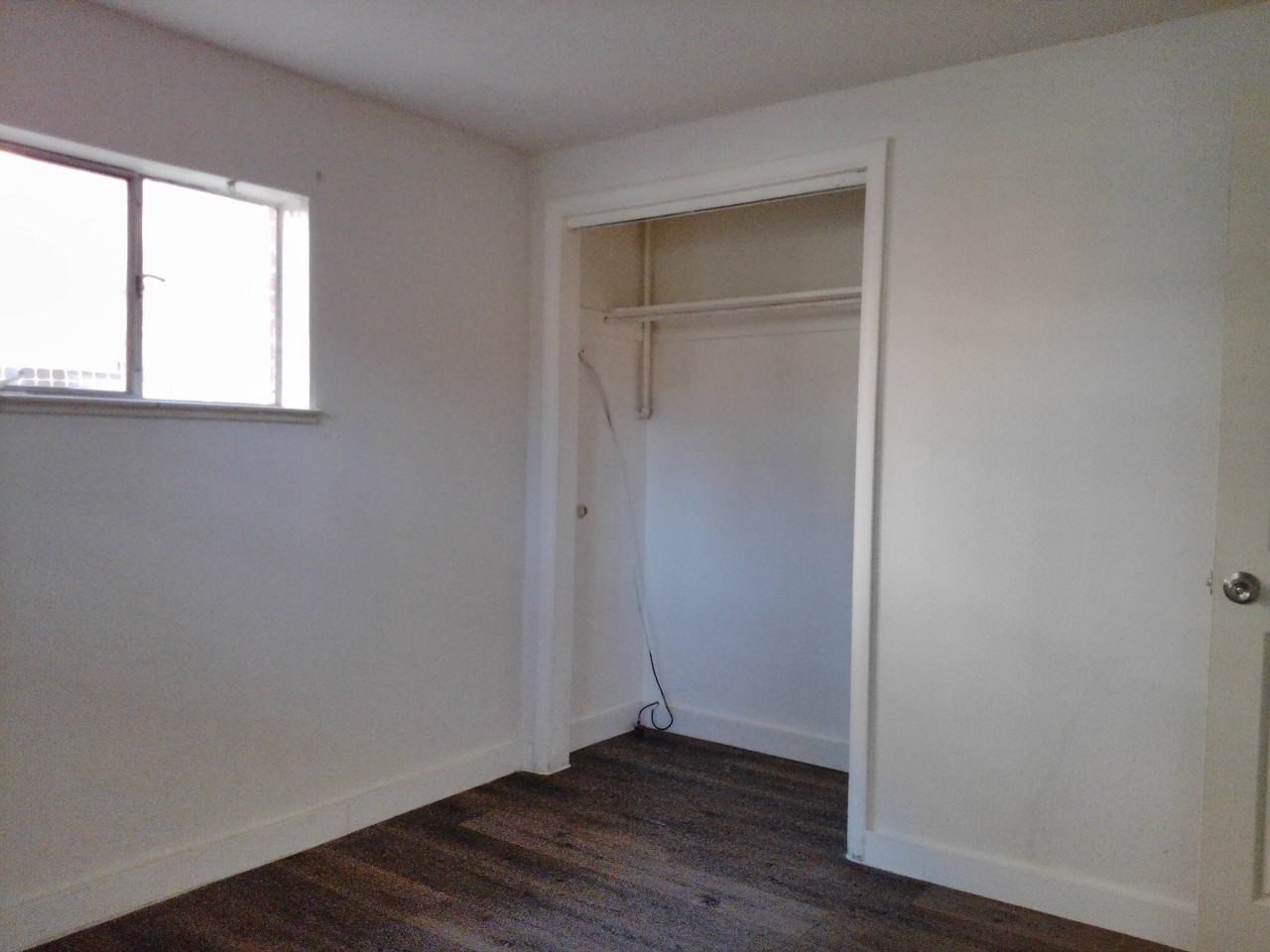3285 Jasmine St #B - Photo 4 of 18