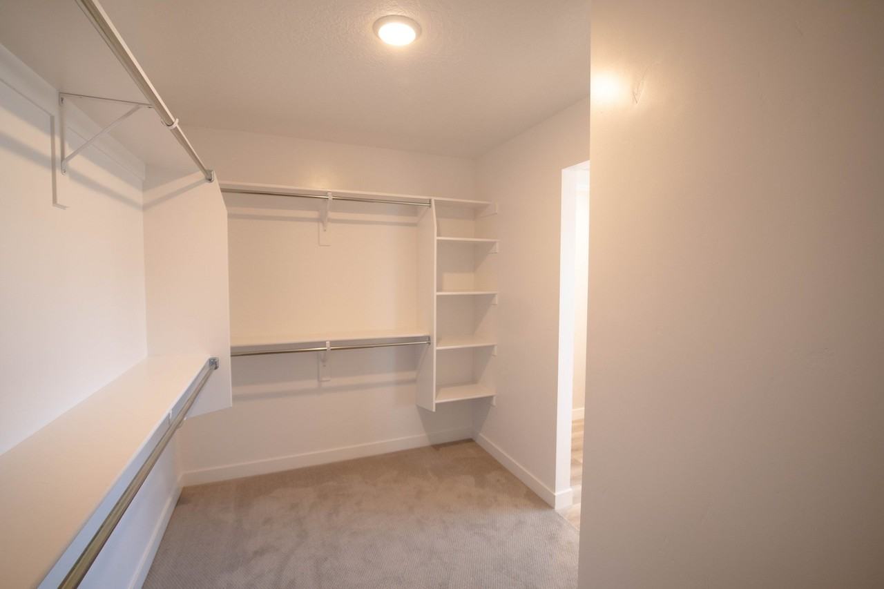 4172 E Tivon Ln - Photo 6 of 13